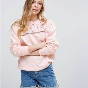 Light pink sweat shirt